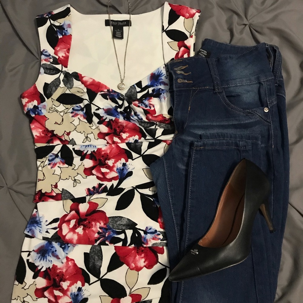 White House Black Market Floral Top